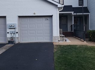 24 Chestnut Way, Manalapan, NJ 07726