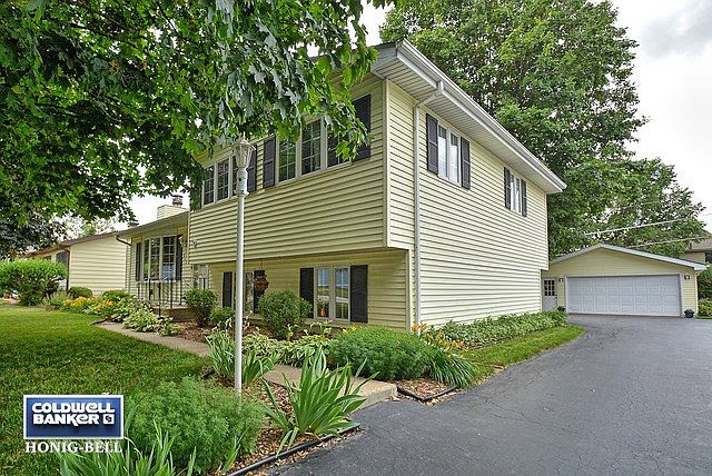 1st image of 611 Oxford Ct