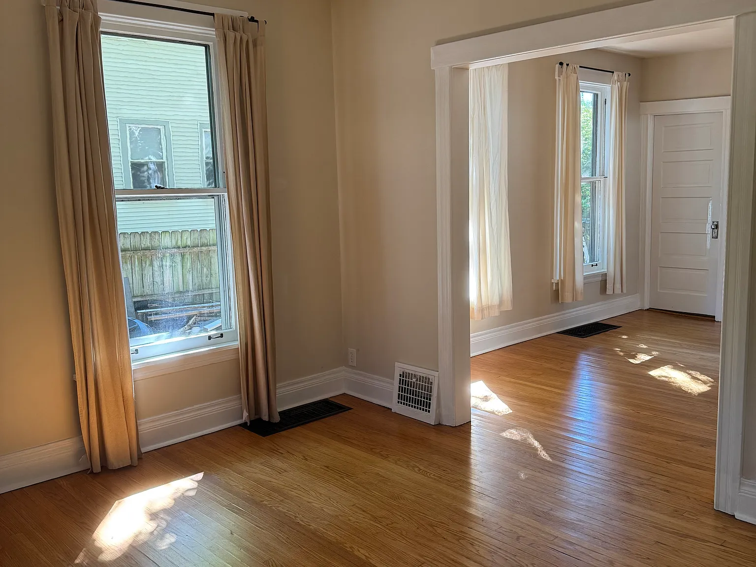 2 bed, $2,500 — Photo 3