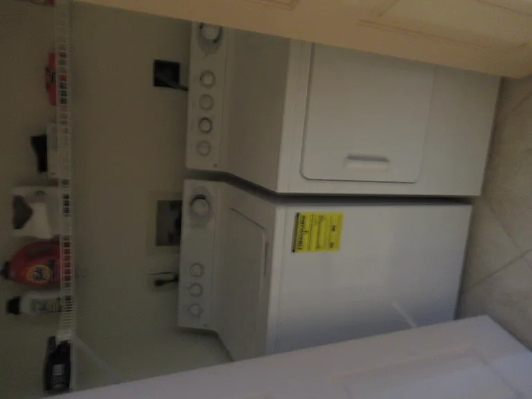 4 Lexington Ln E #F — Photo 6