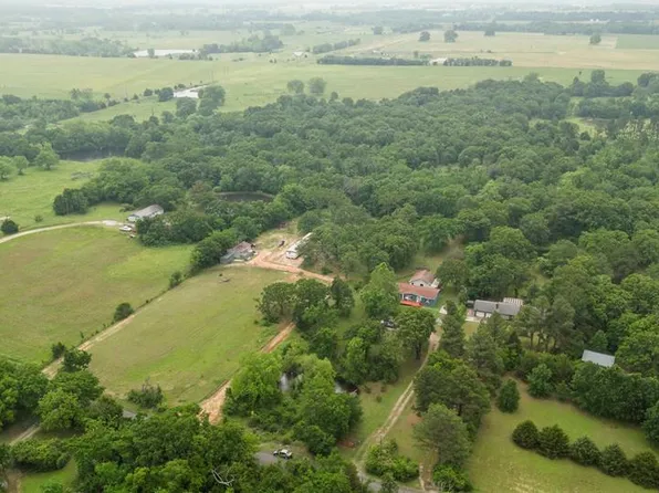 57253 Hazel Dell Rd, Prague, OK 74864