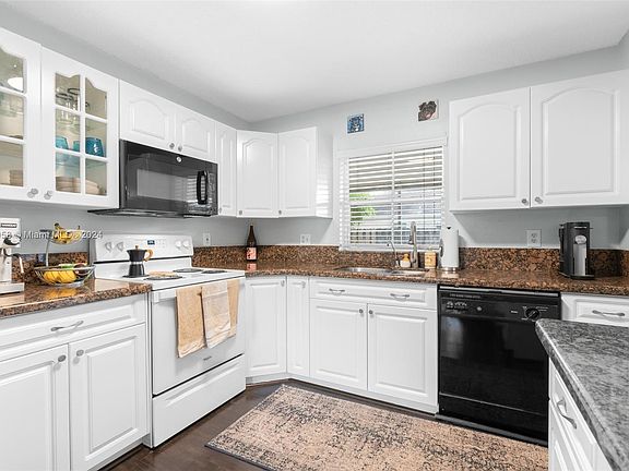 5th image of 9548 NW 53rd St