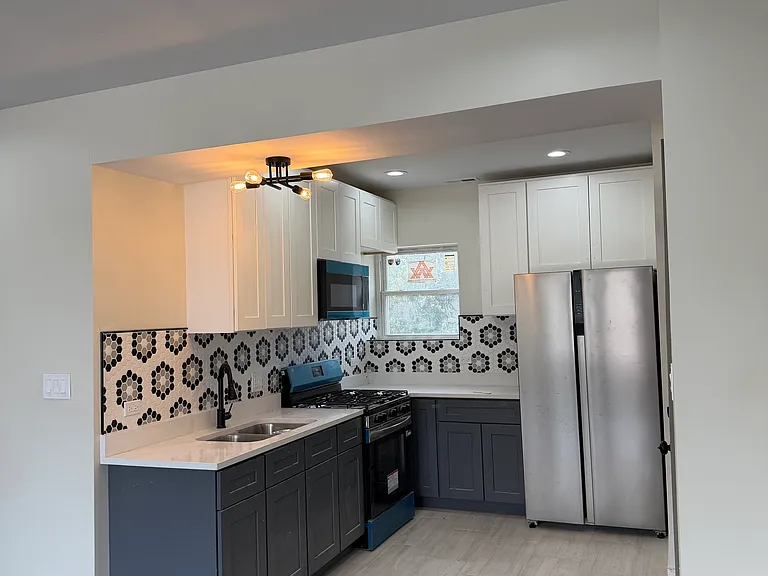 7948 S Evans Ave #1 — Photo 3
