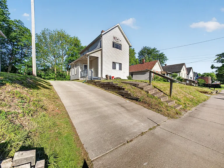 511 Brown St — Photo 38