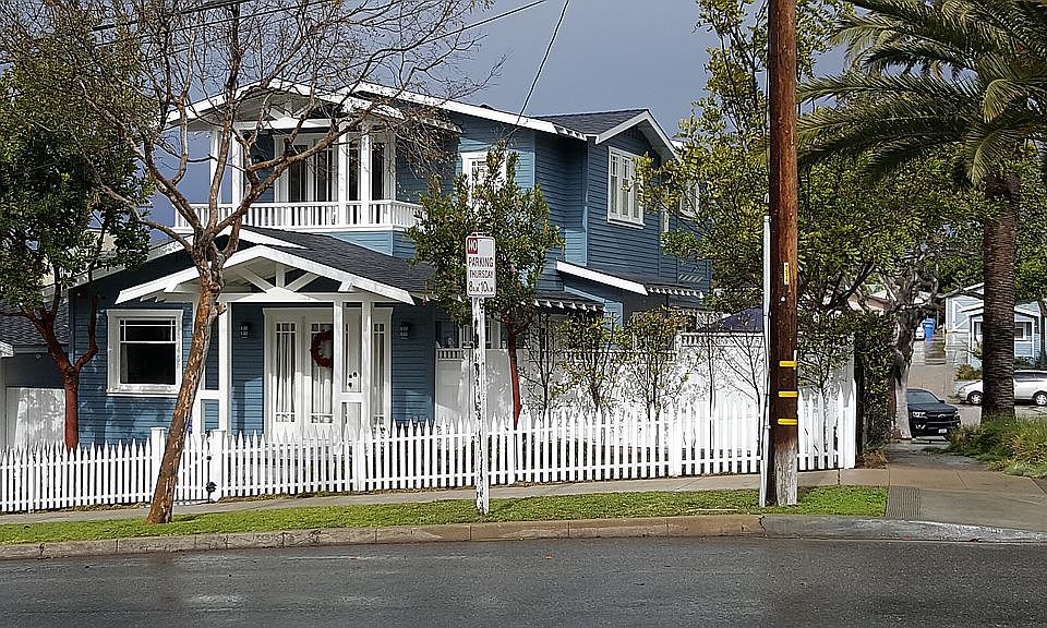 1st image of 631 Emerald St