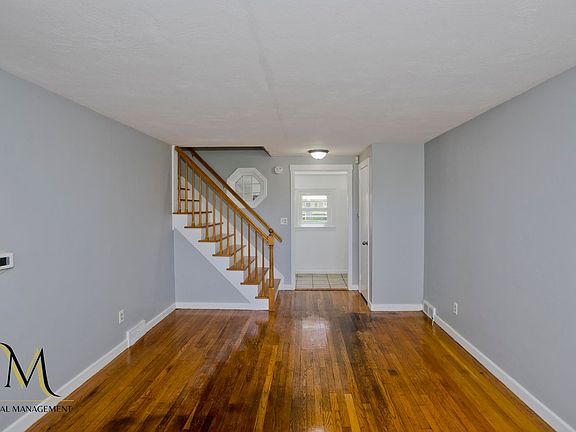 4th image of 252 Arcadia Blvd