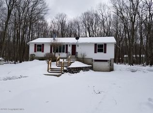 137 Remington Ln, Pocono Summit, PA 18346