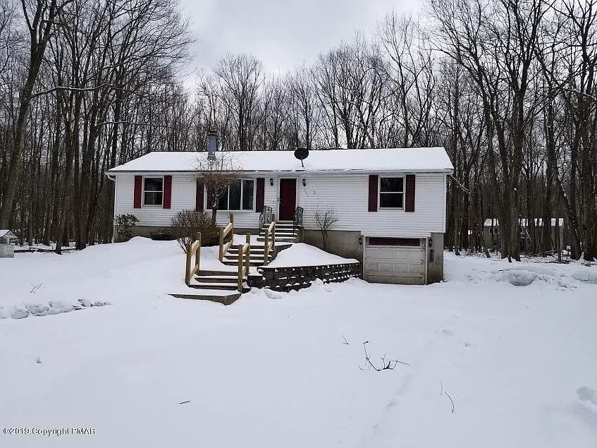137 Remington Ln photo 1