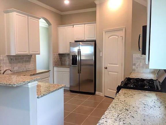 4th image of 2200 Grant Park Way