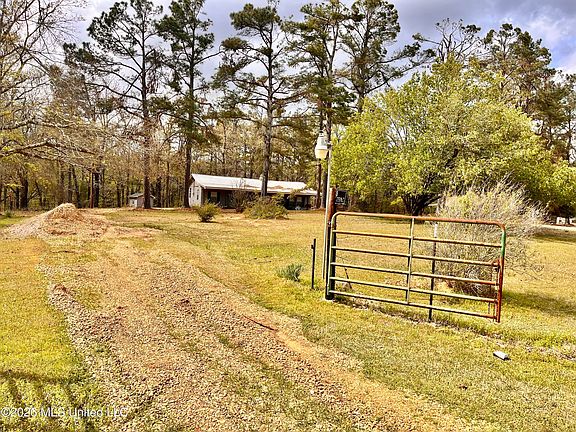 2nd image of 3221 Pine Grove Rd