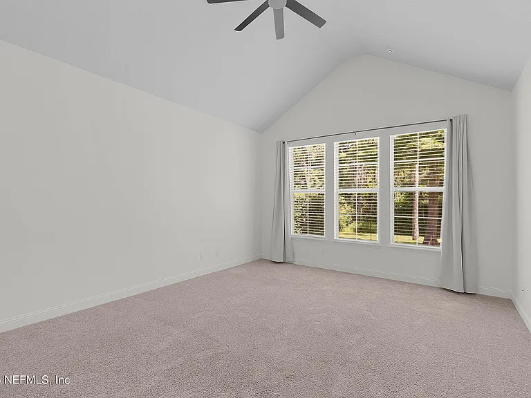 128 Payasada Oaks Trl — Photo 16
