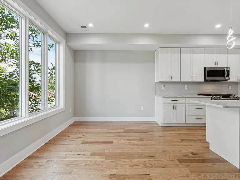 1614 Montello Ave NE #2 — Photo 9