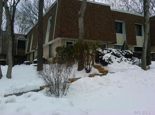 69 Sagamore Hills Dr, Port Jefferson Station, NY 11776