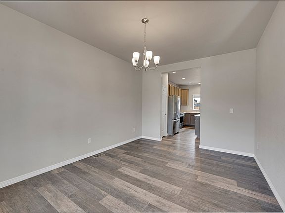 4th image of 9762 Porch Swing Ln