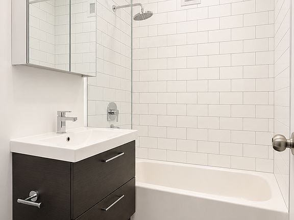 5th image of 617 W 143rd St APT 4D