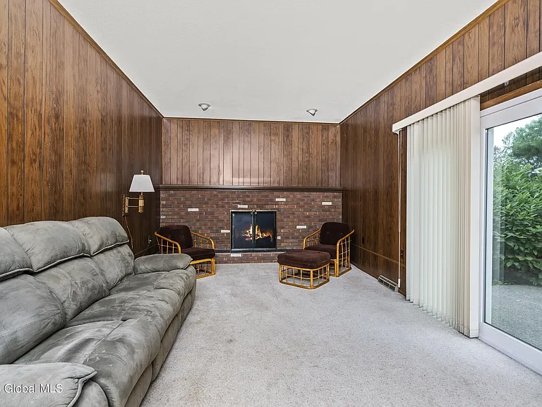 32 Hopewell St — Photo 14