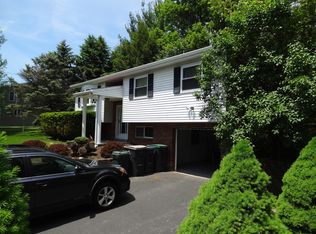 8597 Peters Rd, Cranberry Township, PA 16066