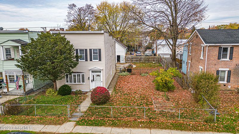 3rd image of 515 6th Avenue