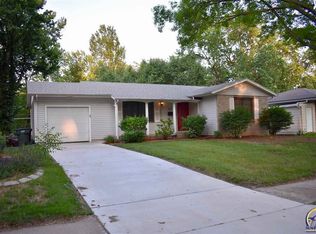 3234 SW Westwood Ct, Topeka, KS 66614