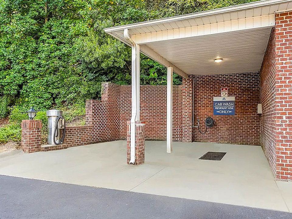 Car Care Center