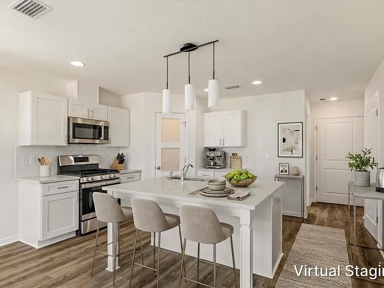 3712 Meadow Vista Ln — Photo 3