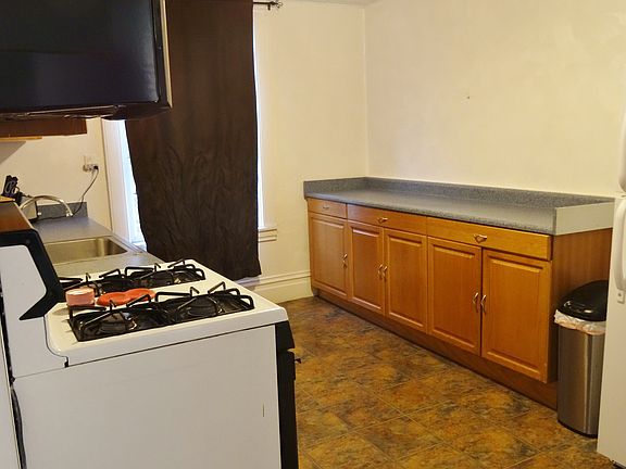 2nd Fl Kitchen