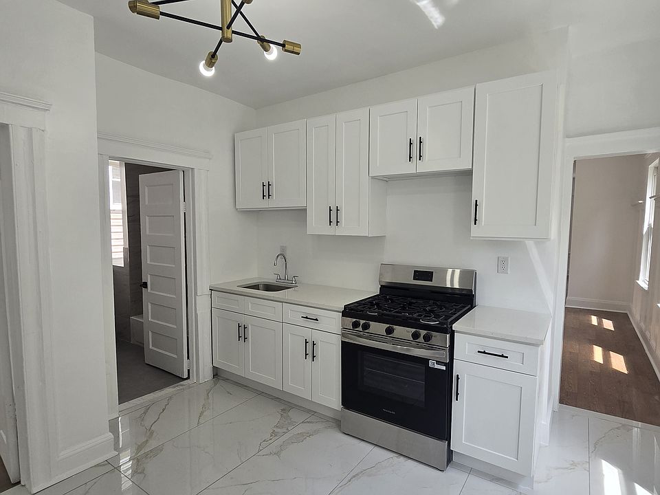 1st image of 616 Court St #G22