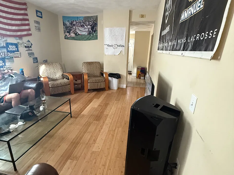 34 Pratt St #1A