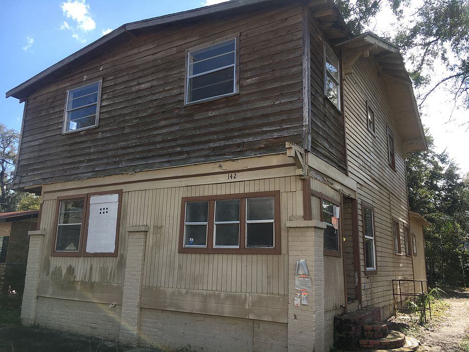 1st image of 142 W 19th St
