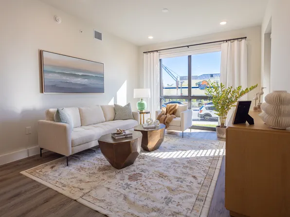 Bimini Square Apartments