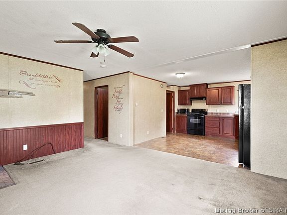 4th image of 102 S 6th Street