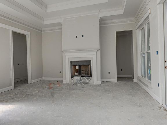 5th image of 112 San Sebastian Dr