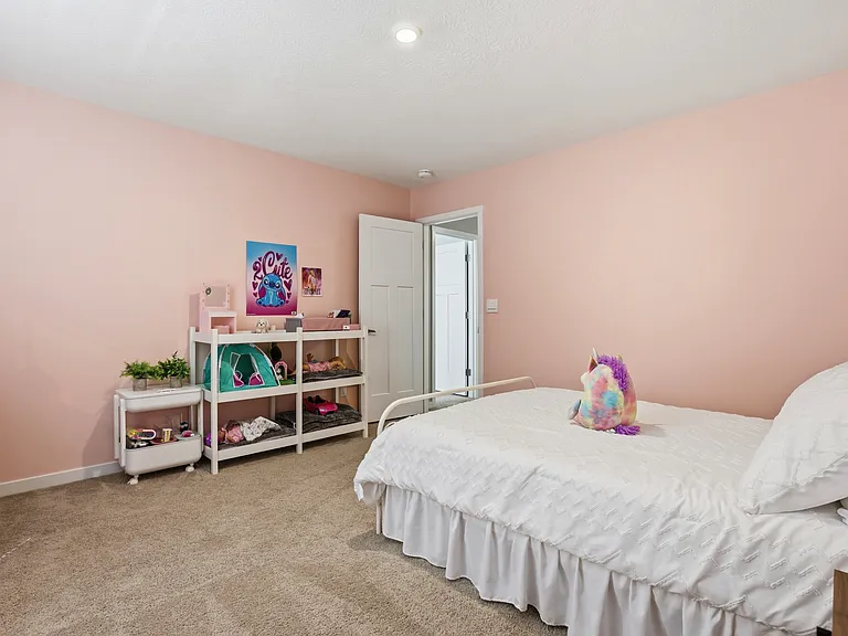 27 Hemingway Ave — Photo 25