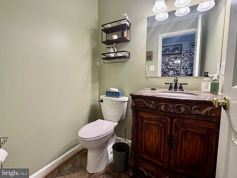 29 Webb Ct — Photo 16