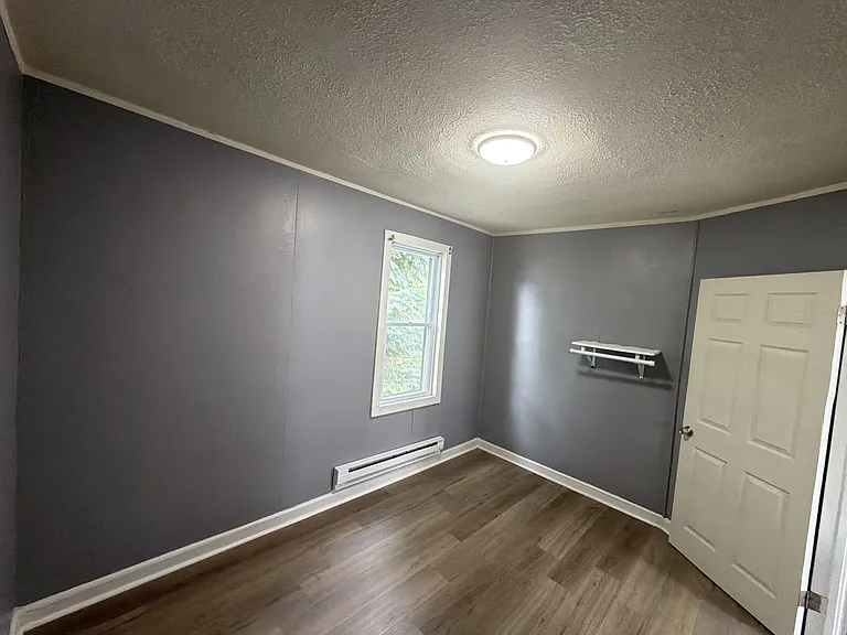 4144 Hyde Ave — Photo 5