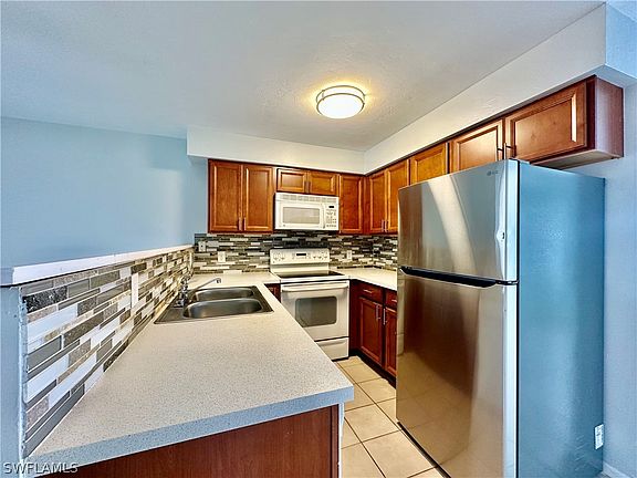 5th image of 7433 Pebble Beach Rd