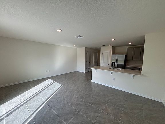 5th image of 8243 SW 67th Ave