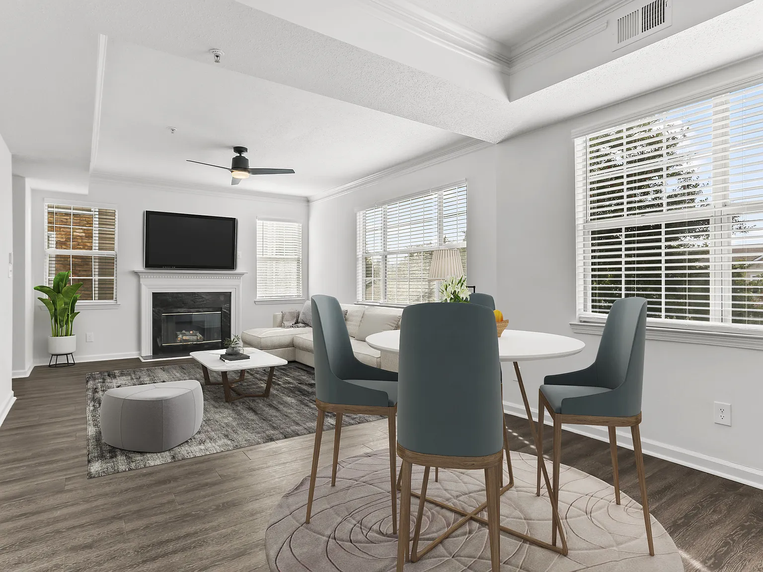 Clover Apartments — Photo 4