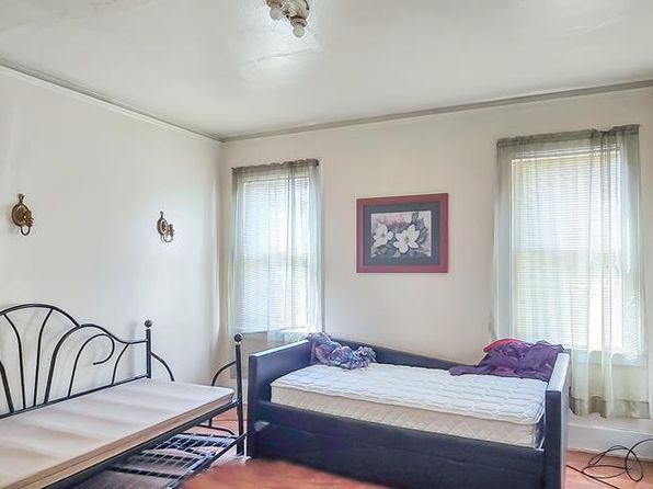 726 E 40th St, Savannah, GA 31401