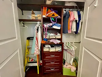 Rented by R New York