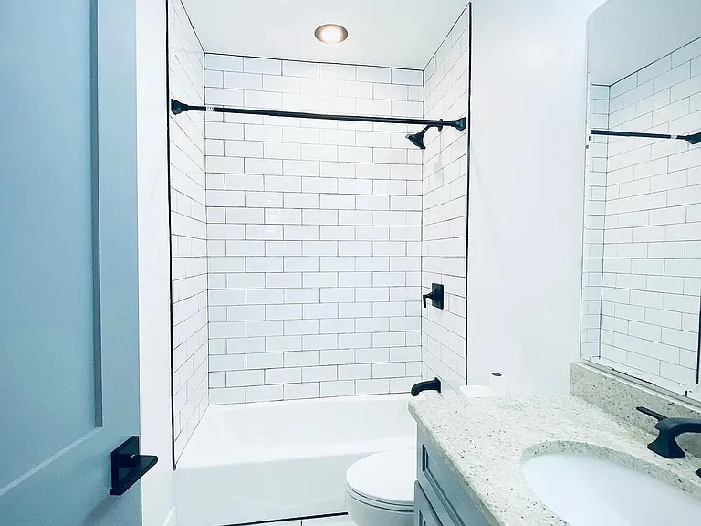 3316 N Damen Ave #3 — Photo 7