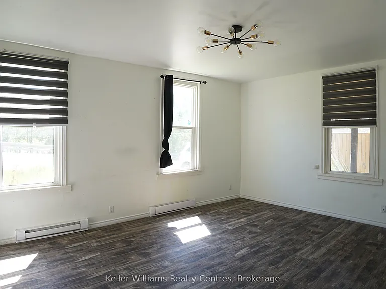 726 Berford St — Photo 13