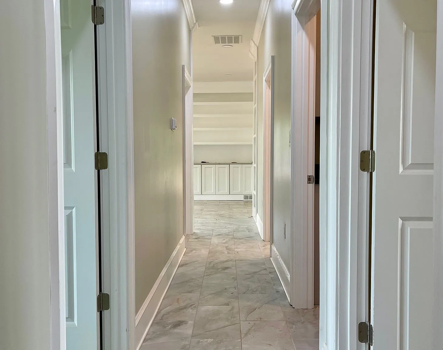 3 bed, 2750 sqft, $2,875 — Photo 3