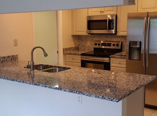 1081 Goldenrod Rd, Wellington, FL 33414