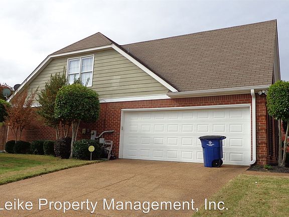 3rd image of 1722 Belledeer Dr W