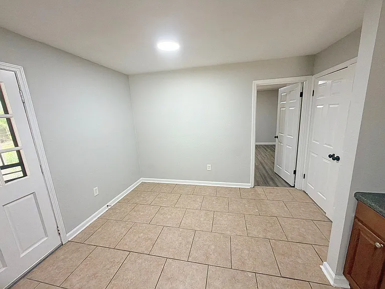 3587 Hallbrook St — Photo 7