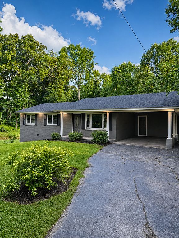 2090 Highway 70 W - Property Image