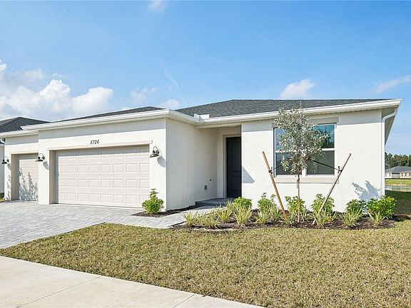 3rd image of 5726 Hampton Park Cir