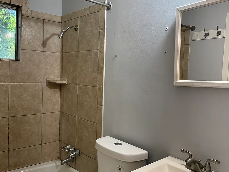 4807 Wellborn Dr — Photo 5