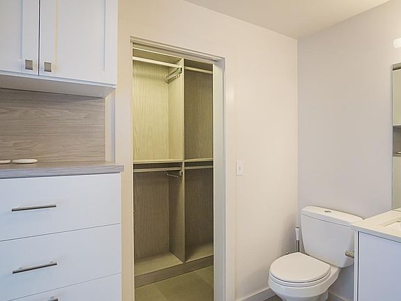 5th image of 6523 4th Ave NE #A